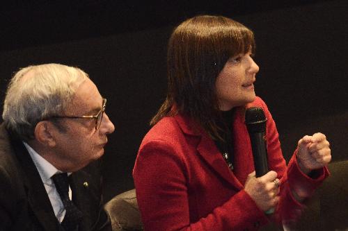 Giuseppe Bono (Amministratore delegato Fincantieri) e Debora Serracchiani (Presidente Regione Friuli Venezia Giulia) alla tavola rotonda della CISL FVG "Industry 4.0" - Monfalcone 28/11/2017